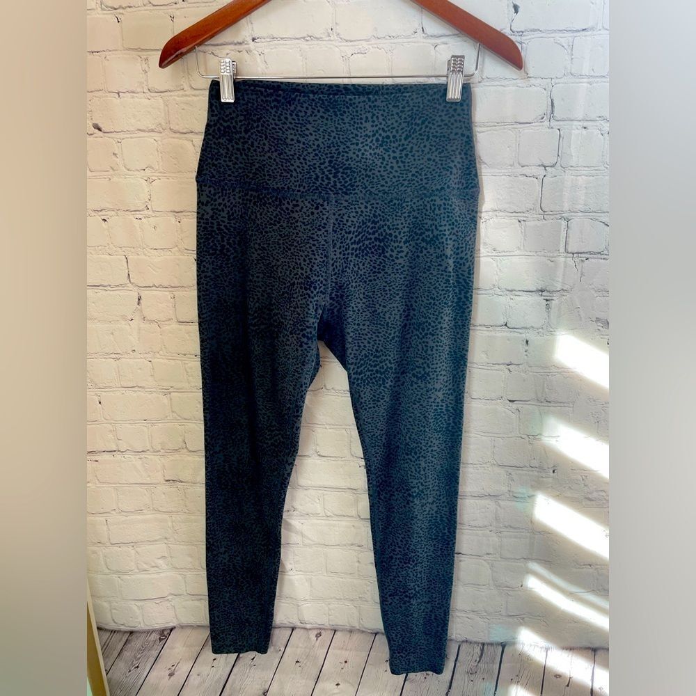 Large Women’s High-Waist Black Leopard Print Leggings